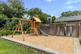 733 N Mar Vista Ave, Pasadena, CA 91104 - Photo 21