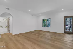 139 S Oak Knoll Ave, Pasadena, CA 91101 - Photo 13