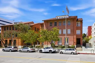 139 S Los Robles Ave, Pasadena, CA 91101 - Photo 1
