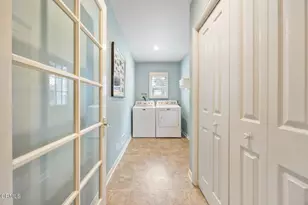 1998 Layton St, Pasadena, CA 91104 - Photo 27