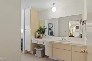 360 S Euclid Ave, Pasadena, CA 91101 - Photo 27