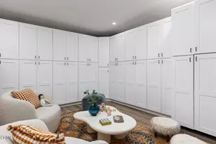 2040 N Madison Ave, Altadena, CA 91001 - Photo 15