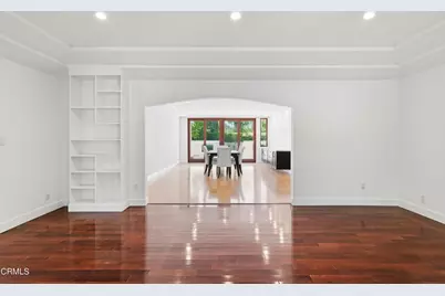 2303 Hillhurst Avenue, Los Angeles, CA 90027 - Photo 17