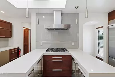 2303 Hillhurst Avenue, Los Angeles, CA 90027 - Photo 27
