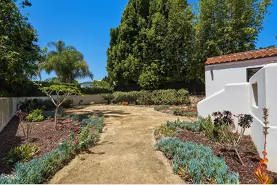 2303 Hillhurst Avenue, Los Angeles, CA 90027 - Photo 59