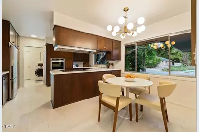1535 Meadowbrook Road, Altadena, CA 91001 - Photo 9