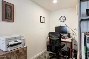 385 S Oakland Ave, Pasadena, CA 91101 - Photo 9