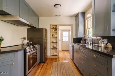 689 E Woodbury Road, Altadena, CA 91001 - Photo 17