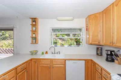 9010 Mulberry Drive, Sunland, CA 91040 - Photo 21