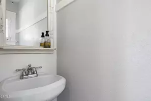 183 W Mariposa St, Altadena, CA 91001 - Photo 23