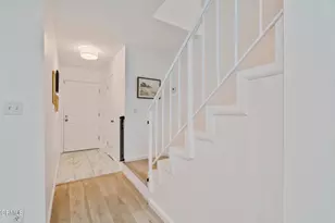 544 E Magnolia, Burbank, CA 91501 - Photo 15