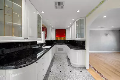1118 Oberlin Drive, Glendale, CA 91205 - Photo 9