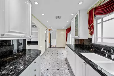 1118 Oberlin Drive, Glendale, CA 91205 - Photo 11