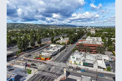 12940 Riverside Drive #106, Los Angeles, CA 91423 - Photo 23