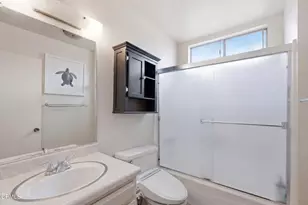 12321 Riverside Dr, Valley Village, CA 91607 - Photo 13