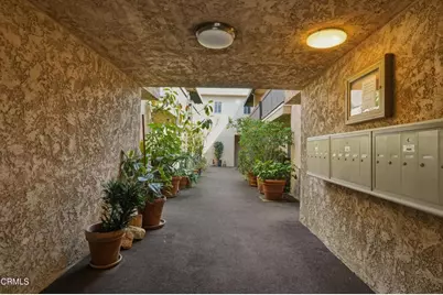 12321 Riverside Drive #105, Los Angeles, CA 91607 - Photo 5