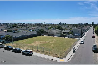 561 N Anita Avenue, Oxnard, CA 93030 - Photo 1