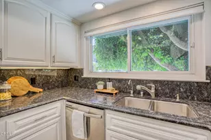1225 S Orange Grove Blvd, Pasadena, CA 91105 - Photo 17