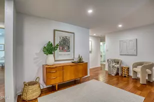 1225 S Orange Grove Blvd, Pasadena, CA 91105 - Photo 13