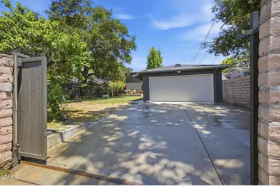 168 Lamour Drive, La Canada Flintridge, CA 91011 - Photo 37