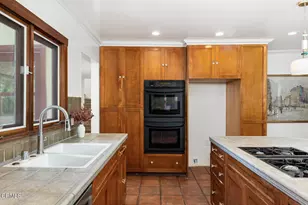 1275 N Hill Ave, Pasadena, CA 91104 - Photo 21