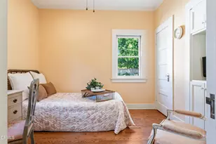 704 S Oakland Ave, Pasadena, CA 91106 - Photo 47