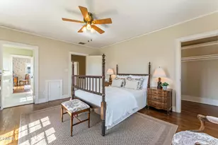 704 S Oakland Ave, Pasadena, CA 91106 - Photo 39