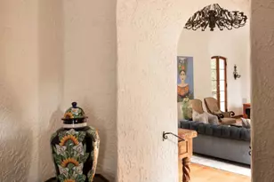 201 La Vereda Rd, Pasadena, CA 91105 - Photo 11
