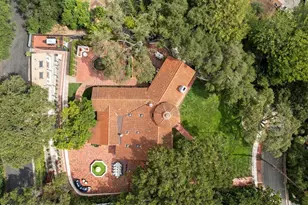 201 La Vereda Rd, Pasadena, CA 91105 - Photo 57