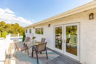 10272 Willow Springs Ln, Sunland, CA 91040 - Photo 11
