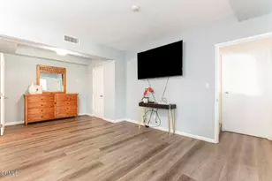 10272 Willow Springs Ln, Sunland, CA 91040 - Photo 23