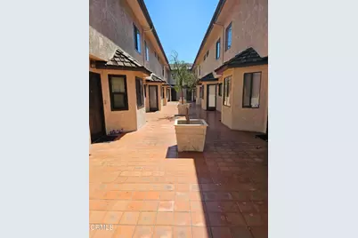 12330 Magnolia Boulevard #106, Valley Village, CA 91607 - Photo 5