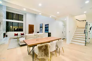 244 S Gramercy Pl, Los Angeles, CA 90004 - Photo 7