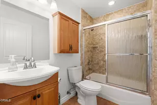 2546 Commerce Way, Commerce, CA 90040 - Photo 27