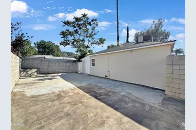 10230 Jardine Avenue, Sunland, CA 91040 - Photo 21