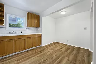 10230 Jardine Ave, Sunland, CA 91040 - Photo 7