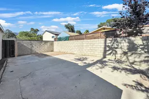 10230 Jardine Ave, Sunland, CA 91040 - Photo 21