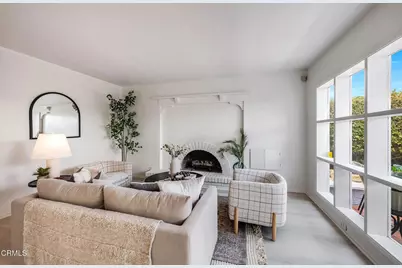 1260 Marthas Vineyard Court, Ventura, CA 93001 - Photo 9