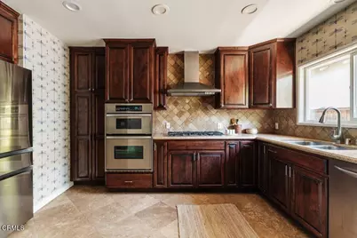 2061 N Roosevelt Avenue, Altadena, CA 91001 - Photo 15