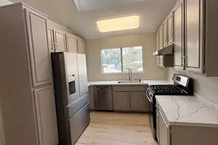 614 Venice Way, Inglewood, CA 90302 - Photo 3