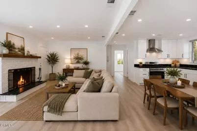 15113 Calle Los Elegantes, Santa Clarita, CA 91390 - Photo 5