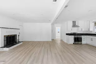 15113 Calle Los Elegantes, Santa Clarita, CA 91390 - Photo 21