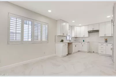 21209 Lassen Street #4, Los Angeles, CA 91311 - Photo 15