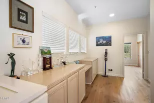 925 Calle La Primavera, Glendale, CA 91208 - Photo 27