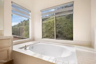 925 Calle La Primavera, Glendale, CA 91208 - Photo 25