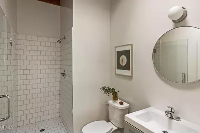 1097 S Los Robles Avenue, Pasadena, CA 91106 - Photo 17