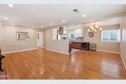 5236 Bellingham Avenue, Los Angeles, CA 91607 - Photo 23