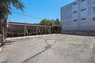 5270 Bellingham Ave, Los Angeles, CA 91607 - Photo 13