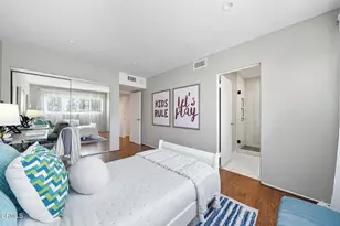 284 S Madison Ave, Pasadena, CA 91101 - Photo 39