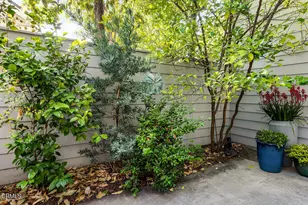 883 Magnolia Ave, Pasadena, CA 91106 - Photo 9